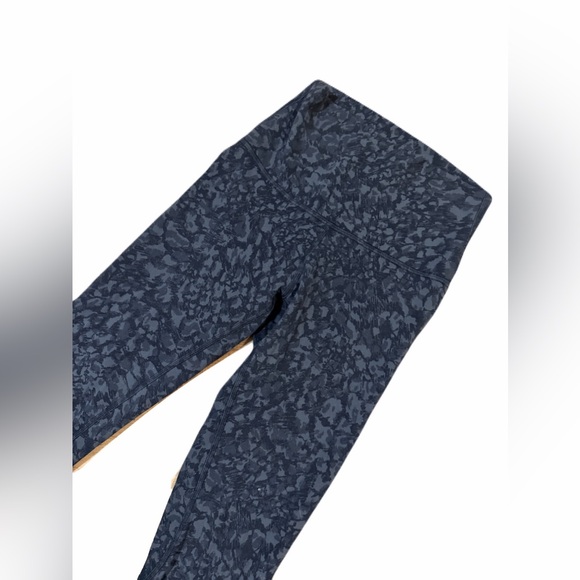 lululemon Align High-Rise leggings cheetah camo deep coal size 2 - Picture 2 of 7